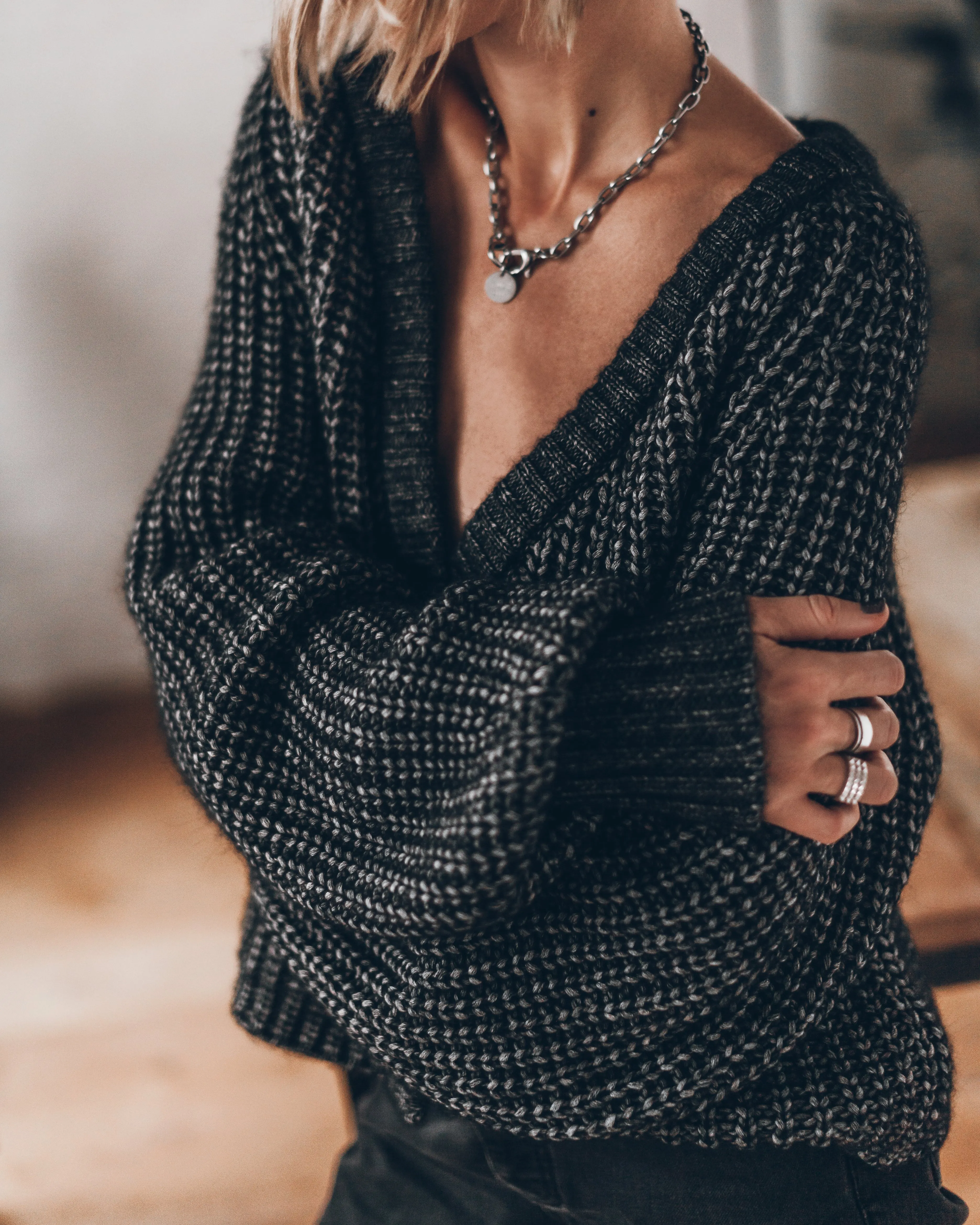 Cardigan The Dark Short Knitted