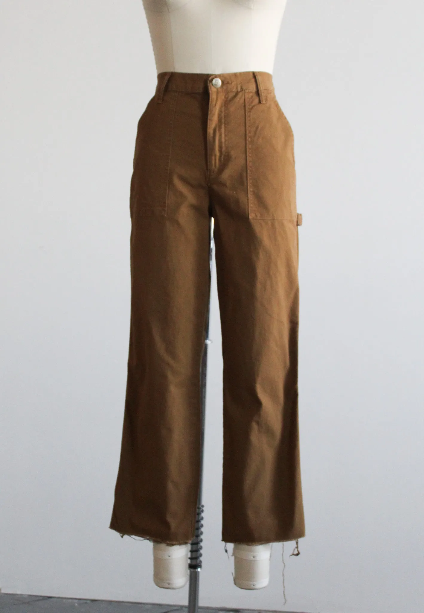 cropped tobacco trousers