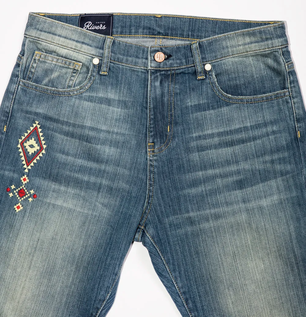 KANSAS RIVER MEDIUM WASH JEANS