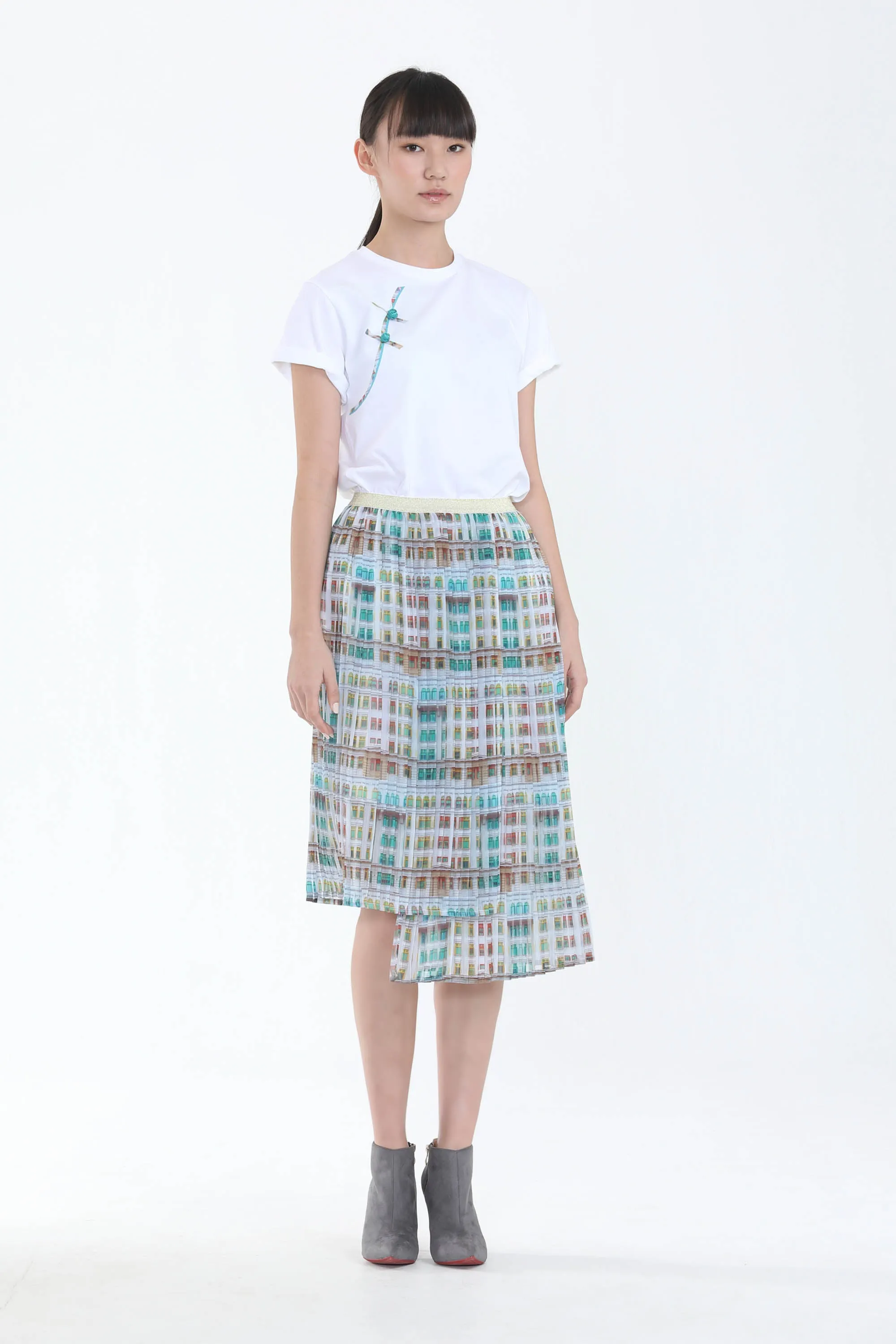 LESLIE Police Station Print Asymmetric Pleated Skirt