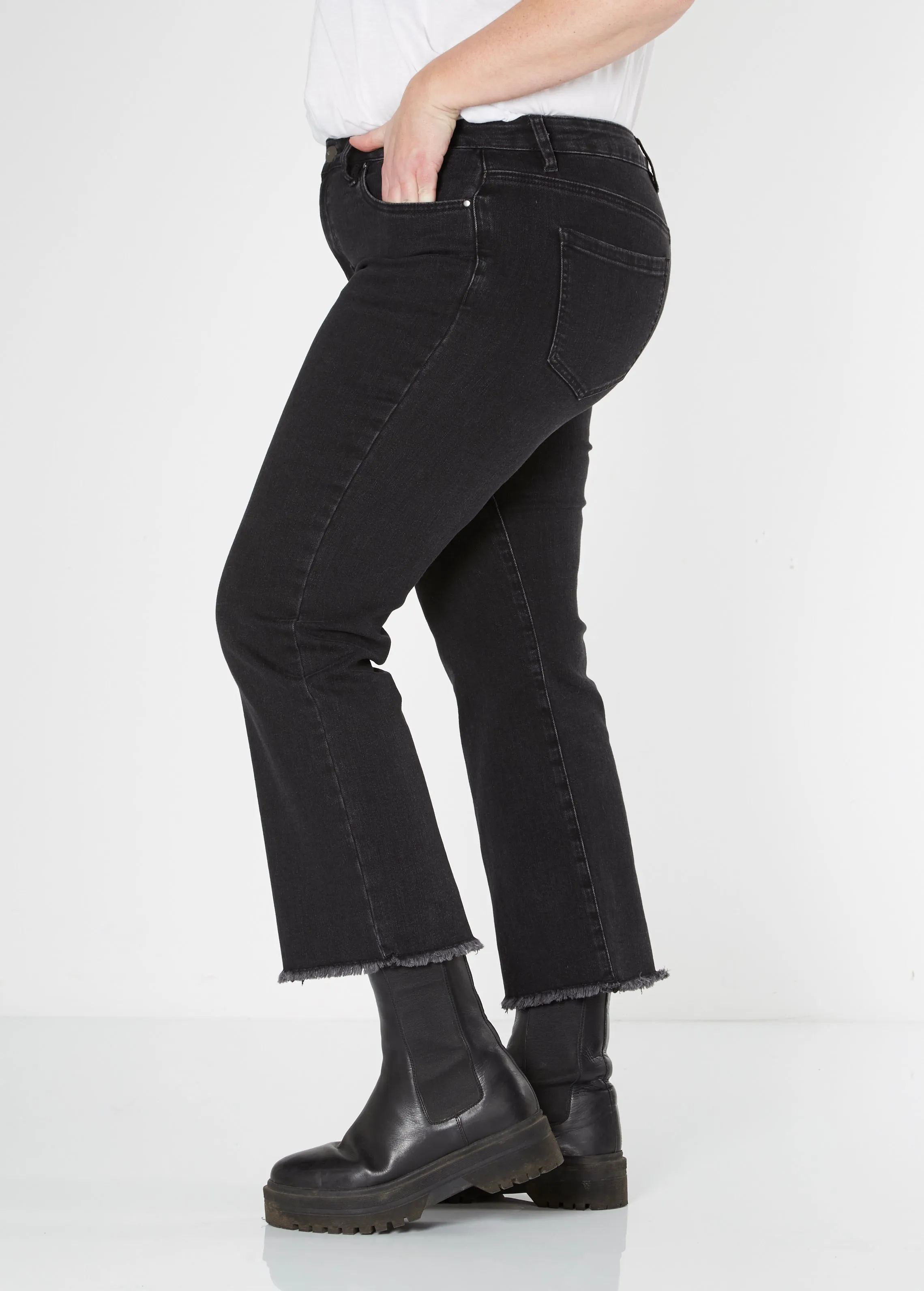 SIA SKY JEANS - Black Denim