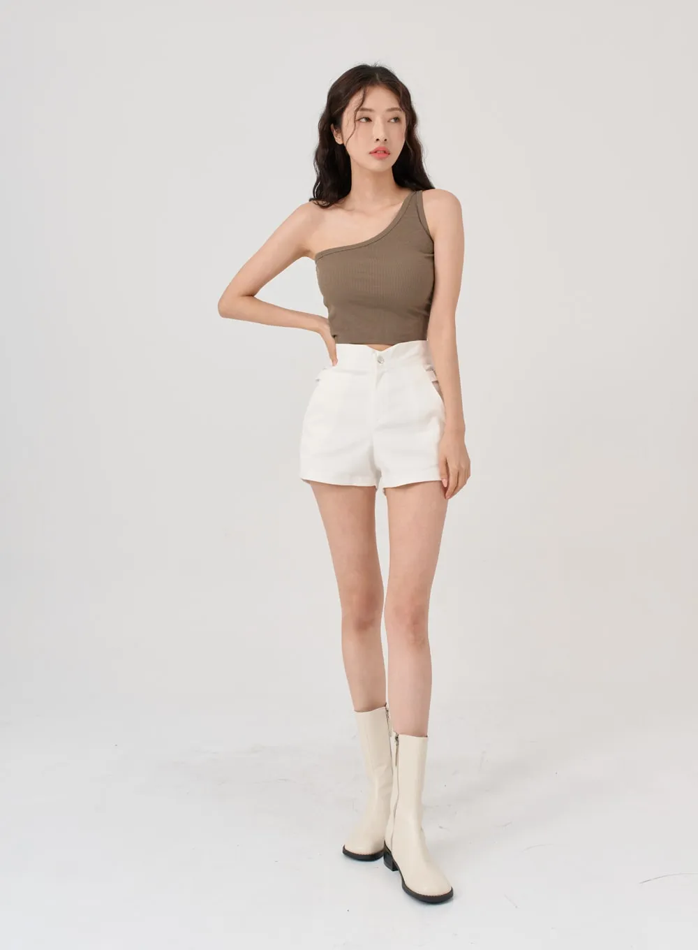 Side Belt Slit High Waist Short Pants IG18