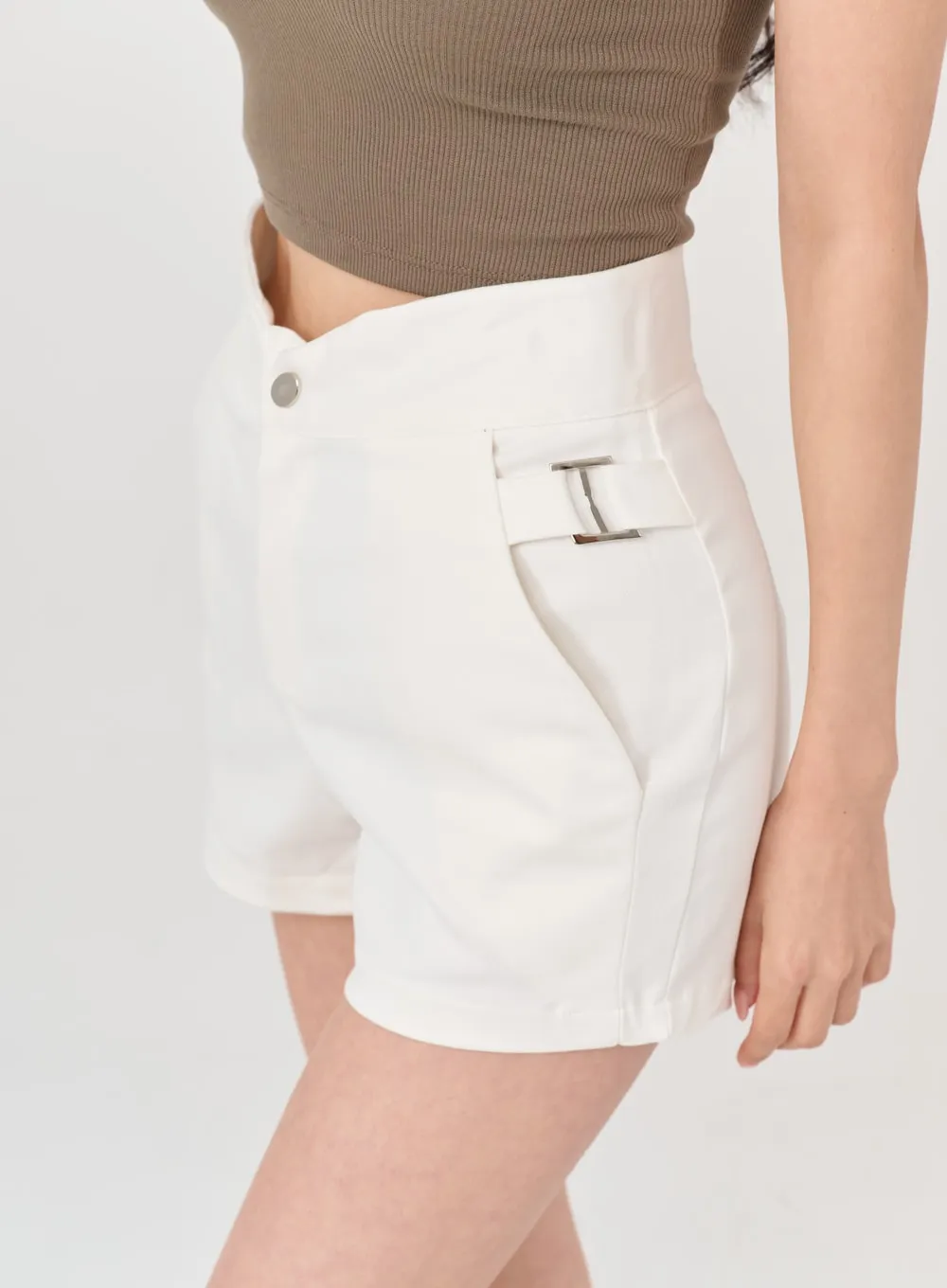 Side Belt Slit High Waist Short Pants IG18